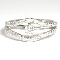 Twinkle セッティングの揺れる天然石ダイヤが引き立つ婚約指輪（エンゲージリング）天然石ダイヤ0.58ct・K18WG(ホワイトゴールド)・リング(指輪)売約済