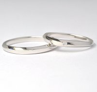 お値打ち！【ＲＵＮＯＡシリーズ】女性用天然石ダイヤ付・結婚指輪（マリッジリング）・Pt900(プラチナ)・ペアリング(指輪)