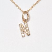 大人気の天然石ダイヤモンド・イニシャル【Ｎ】・K10ＰG(ピンクゴールド)・ペンダント・ネックレス 
