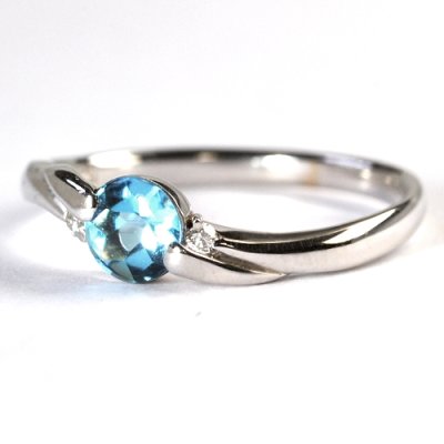 画像1: 天然石ダイヤ付・涼しげな青色の天然石ブルートパーズリング（指輪）・K18WG(ホワイトゴールド)